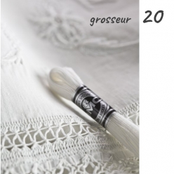 broder special dmc 107 grosseur 20 ech 28m