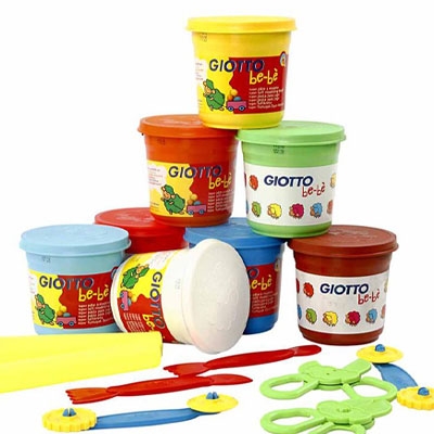 Lot de pâtes à modeler