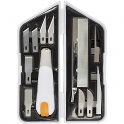 set de couteaux ciseaux et scies