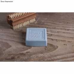 label daily soap
