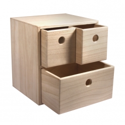 commode en bois avec 3 tiroirs