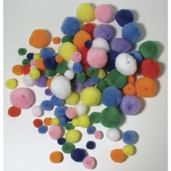 pompons a enfiler 4 taillescouleurs 100 pieces