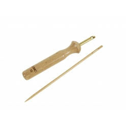 outil punch needle en bois