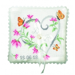 kit a broder coussin de mariage coeur en fleur