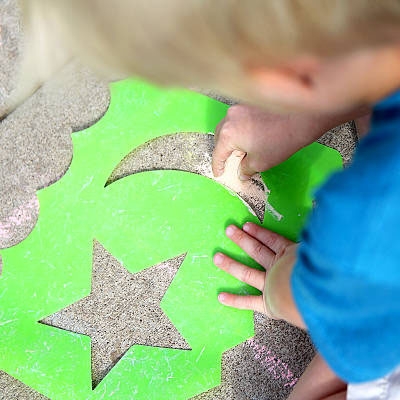 Activités manuelles pour enfants 3 ans collage feutrine enfant