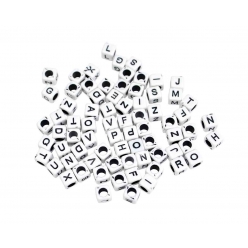perles lettres carrees noir blanc 06 cm 345 pieces